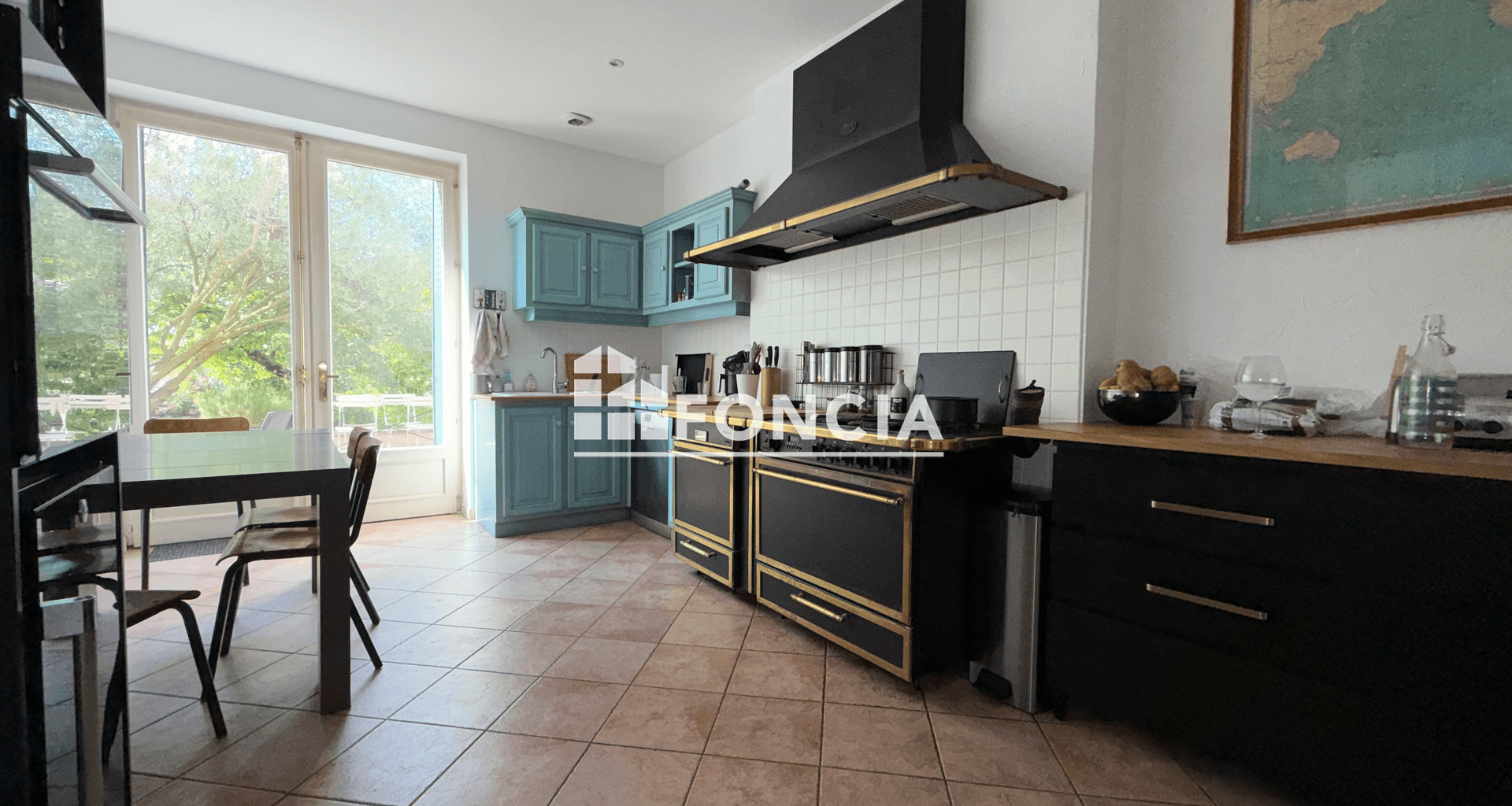 Maison 4 pièces (156.44 m²) à louer - Lyon 8ᵉ (69008)