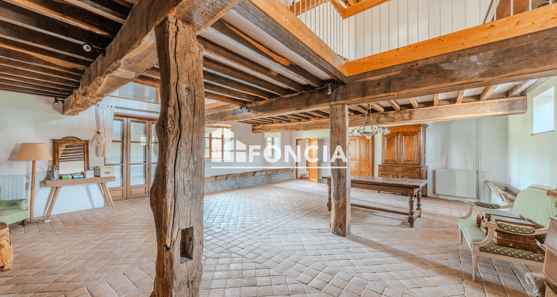 Maison 6 pièces (329 m²) à vendre - Mizérieux (42110)