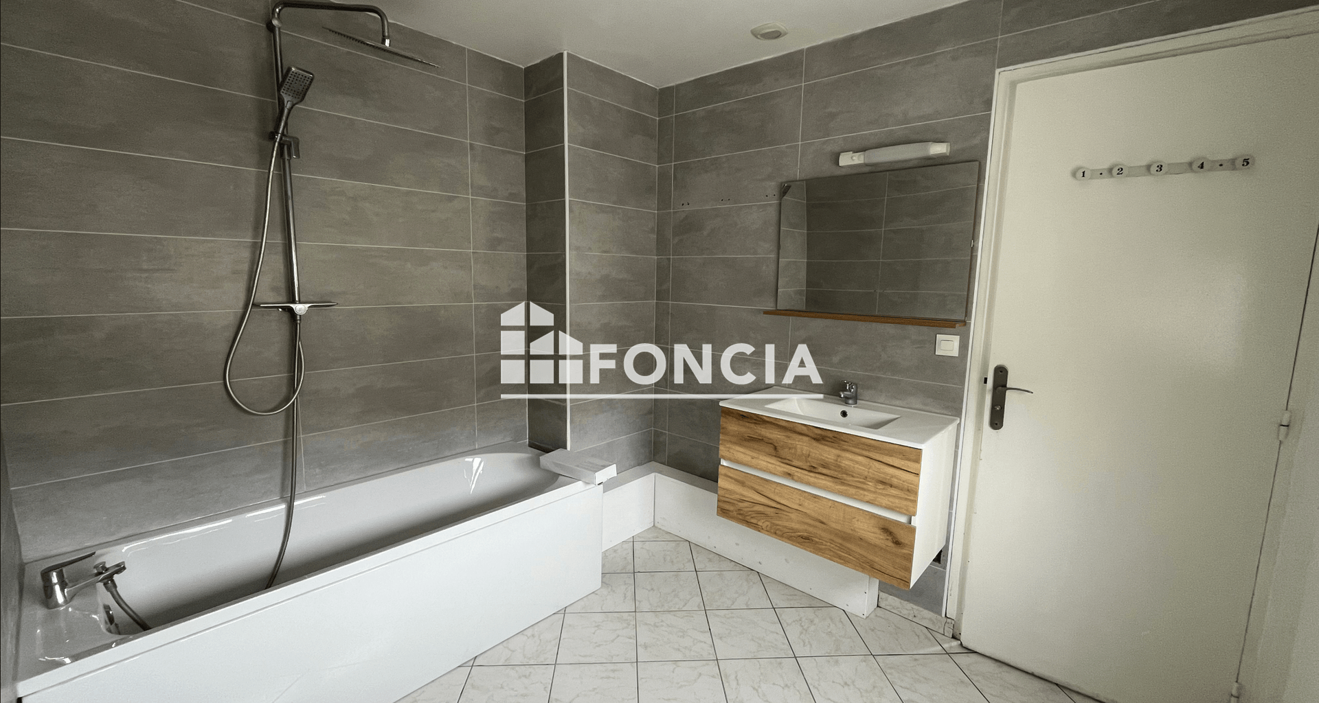 Maison 5 pièces (120 m²) à vendre - Dainville (62000)
