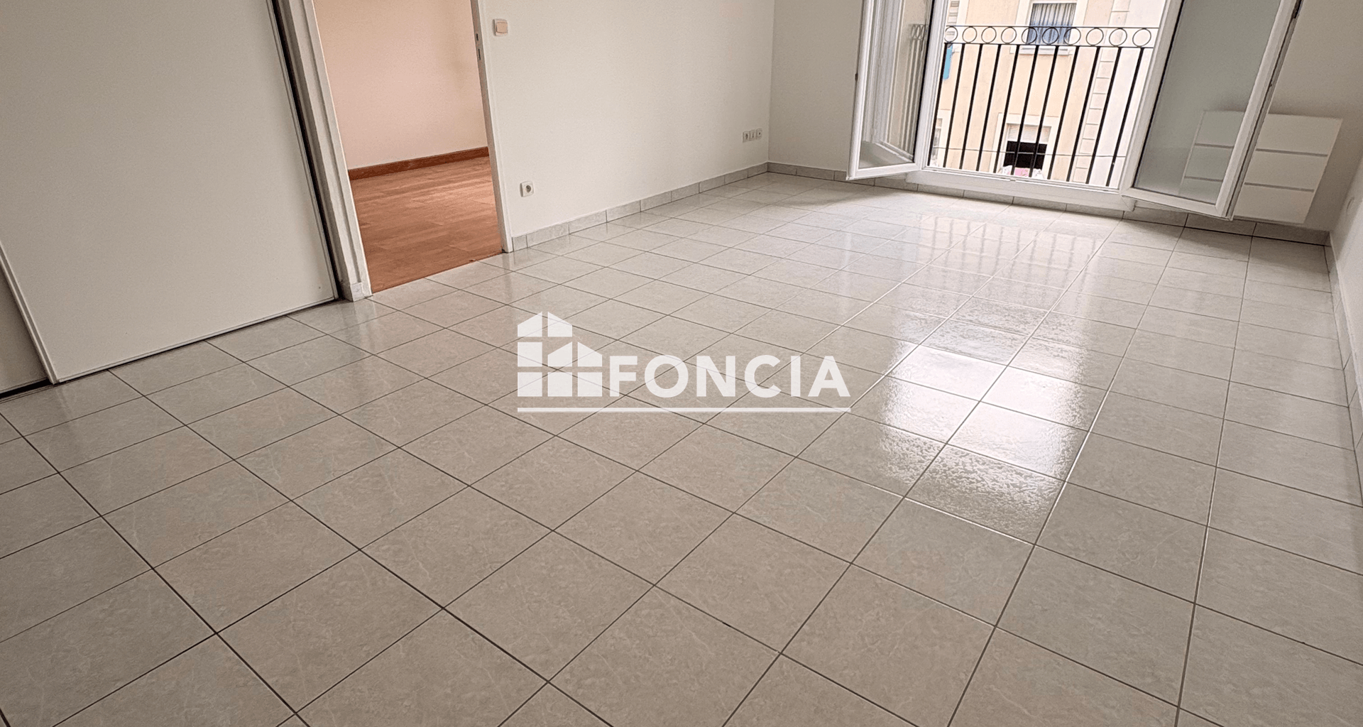Appartement 2 pièces (45.22 m²) à louer - Corbeil-essonnes (91100)