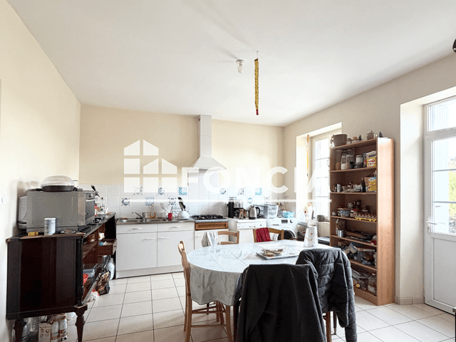Maison 5 pièces (86 m²) à louer - Saint Pierre Des Echaubrognes (79700)