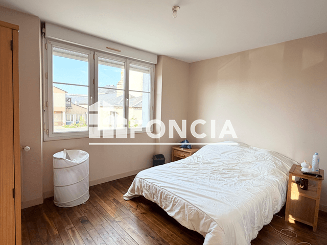 Maison 5 pièces (86 m²) à louer - Saint Pierre Des Echaubrognes (79700)