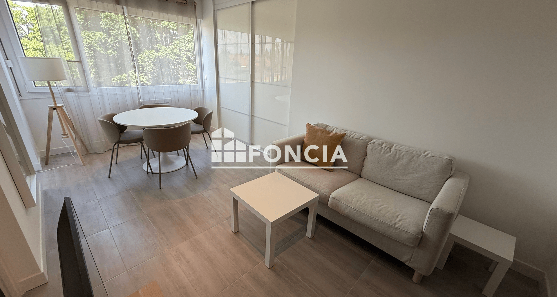 Studio (36 m²) à vendre - Saint-julien-en-genevois (74160)