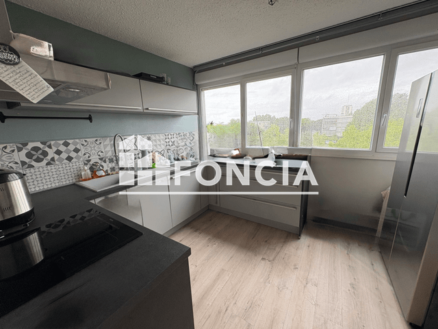 Appartement 4 pièces (83.81 m²) à louer - Cenon (33150)