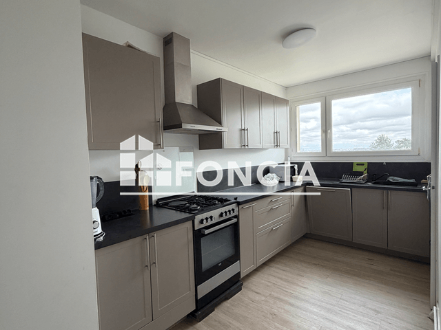 Appartement meublé 3 pièces (75.82 m²) à louer - Caen (14000)