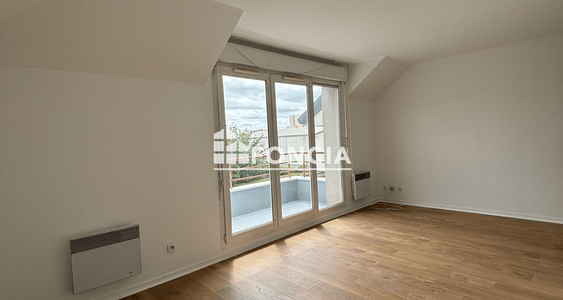 Studio (20 m²) à louer - Roissy-en-france (95700)