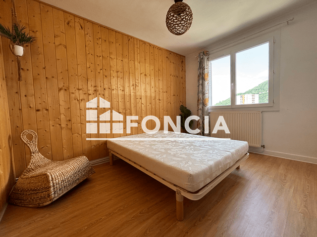 Appartement meublé 3 pièces (60.5 m²) à louer - Saint Martin D'hères (38400)