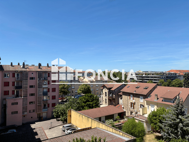 Appartement 3 pièces (75.47 m²) à louer - Bourgoin Jallieu (38300)
