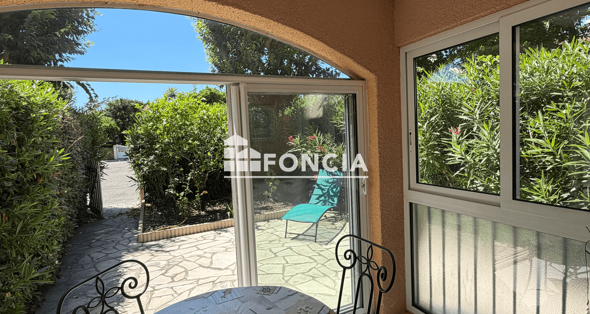 Appartement 2 pièces (27 m²) à vendre - La Londe-les-maures (83250)