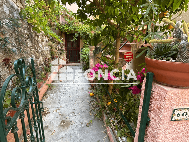 Appartement meublé 2 pièces (30 m²) à louer - Menton (06500)