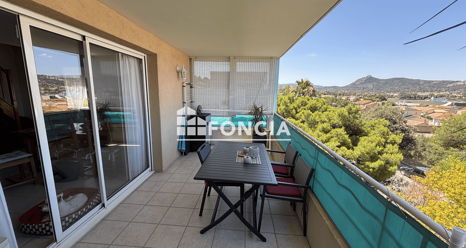 Appartement 4 pièces (99.25 m²) à vendre - Hyères (83400)
