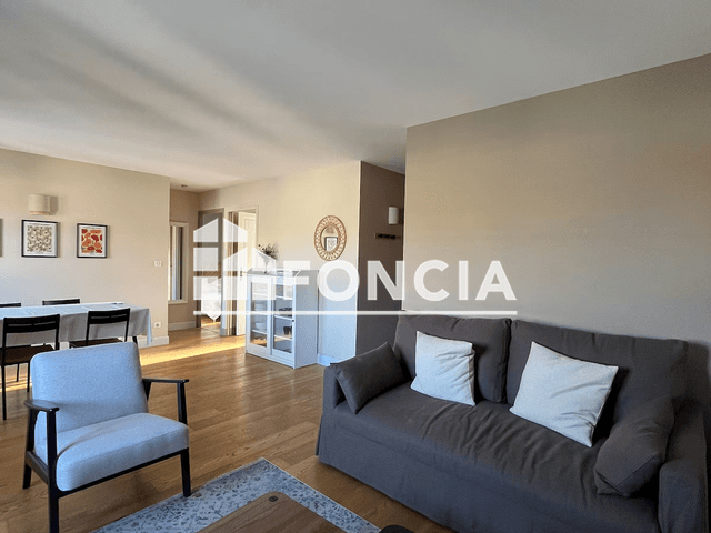 Appartement meublé 3 pièces (56.8 m²) à louer - Arles (13200)