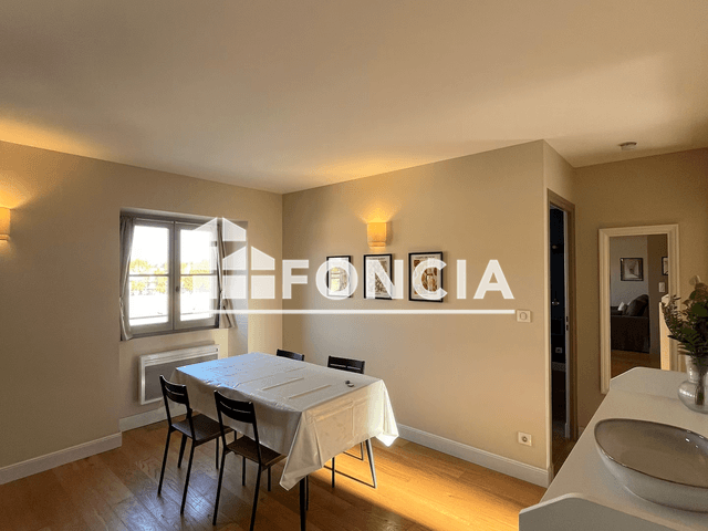 Appartement meublé 3 pièces (56.8 m²) à louer - Arles (13200)