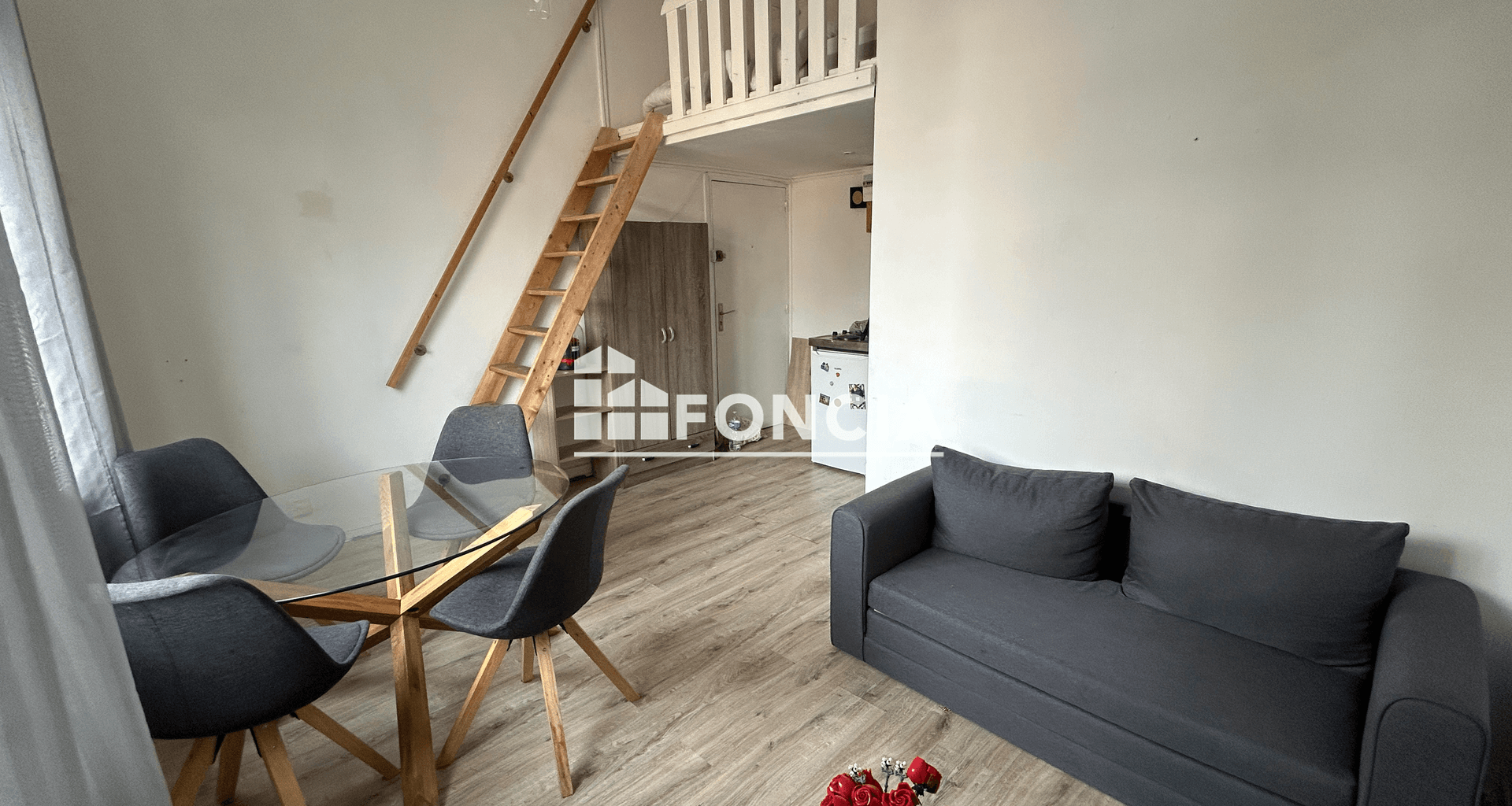 Studio (17.35 m²) à louer - Lille (59000)