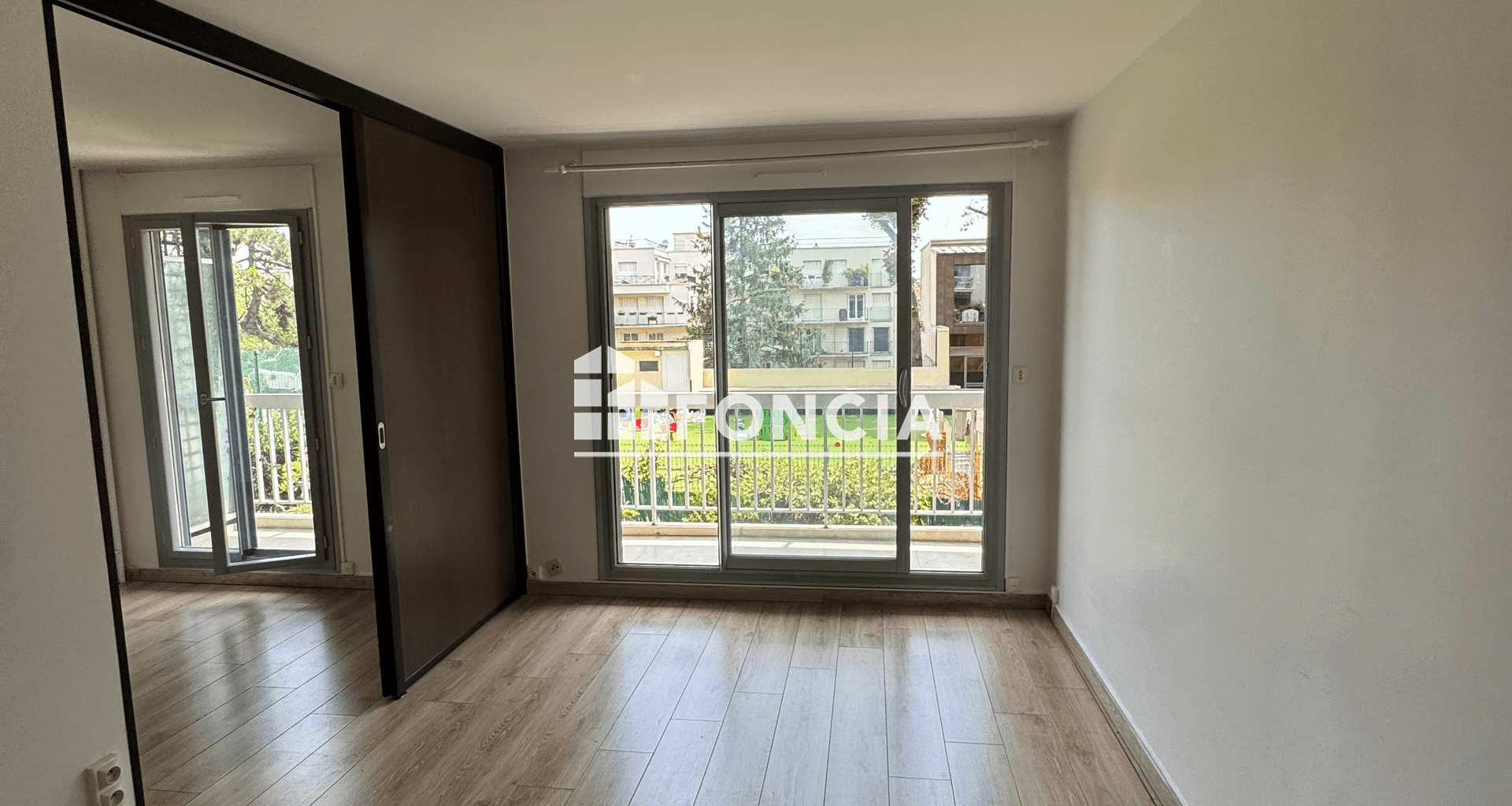 Appartement 2 pièces (39.5 m²) à louer - Courbevoie (92400)