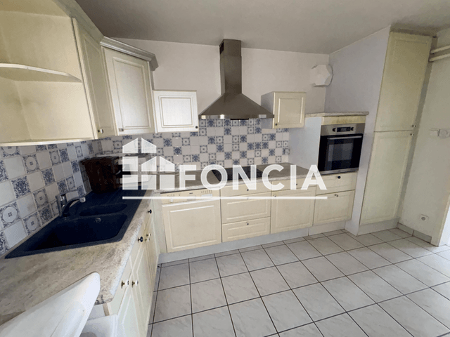 Appartement 2 pièces (76.72 m²) à louer - Strasbourg (67000)