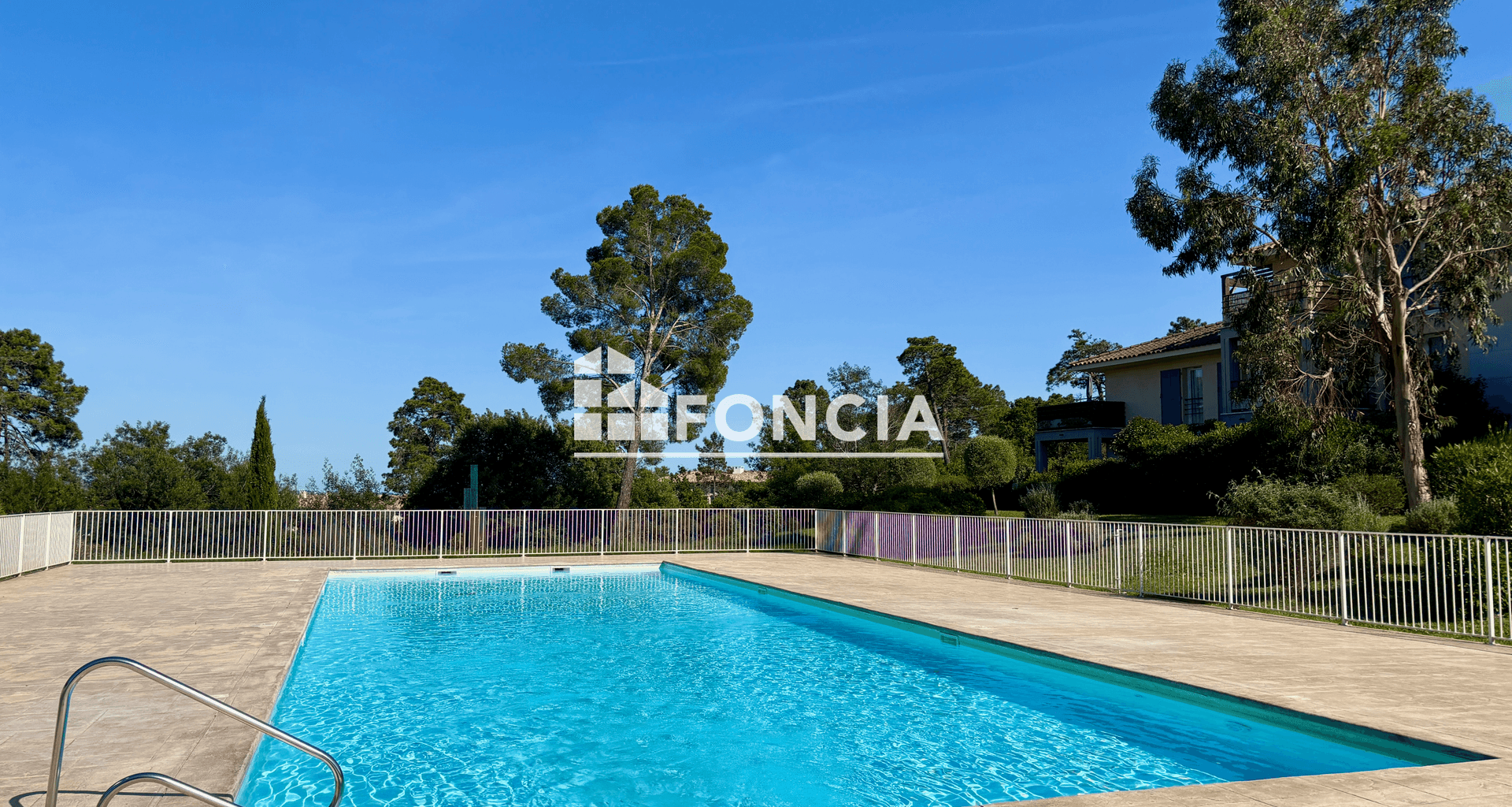 Appartement 3 pièces (56.5 m²) à vendre - Roquebrune-sur-argens (83520)