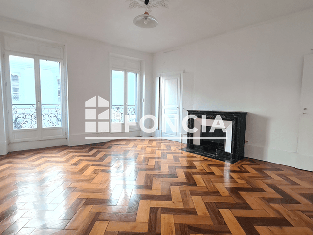 Appartement 4 pièces (135.38 m²) à louer - Grenoble (38000)