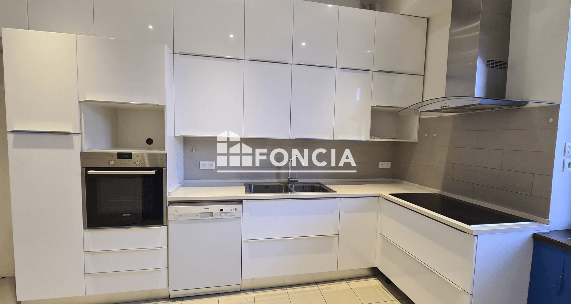 Appartement 4 pièces (135.38 m²) à louer - Grenoble (38000)