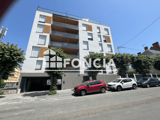 Appartement 2 pièces (42.45 m²) à louer - Laval (53000)