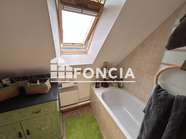 Maison 5 pièces (76.22 m²) à louer - Bernieres Sur Mer (14990)
