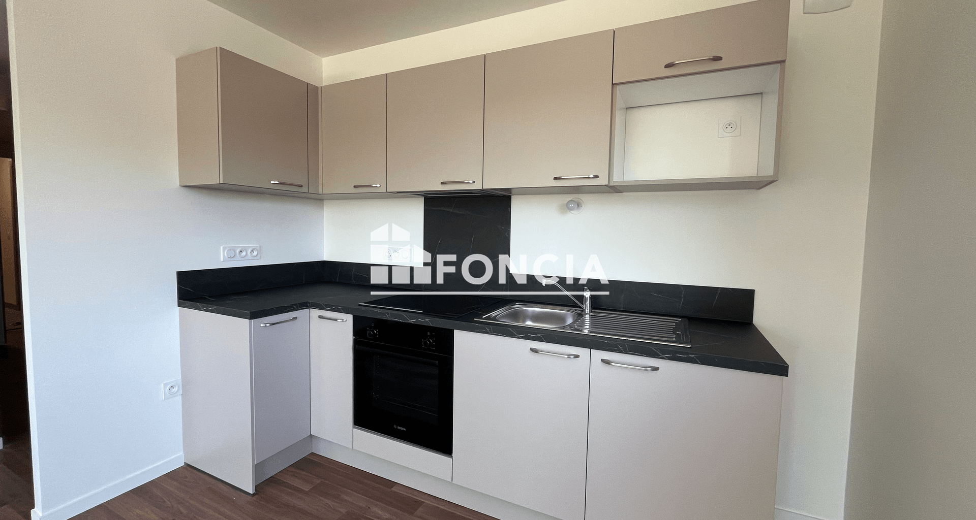 Appartement 4 pièces (84.46 m²) à louer - Laval (53000)