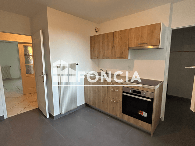 Appartement 3 pièces (67.25 m²) à louer - Ferney Voltaire (01210)