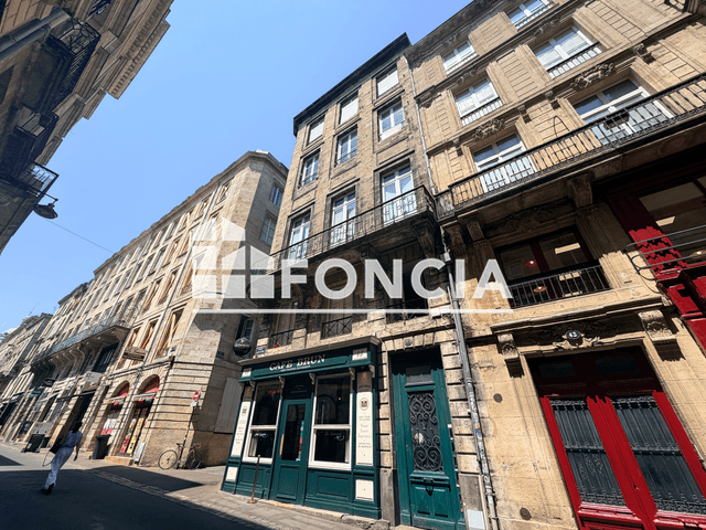 Appartement 3 pièces (138.4 m²) à louer - Bordeaux (33000)