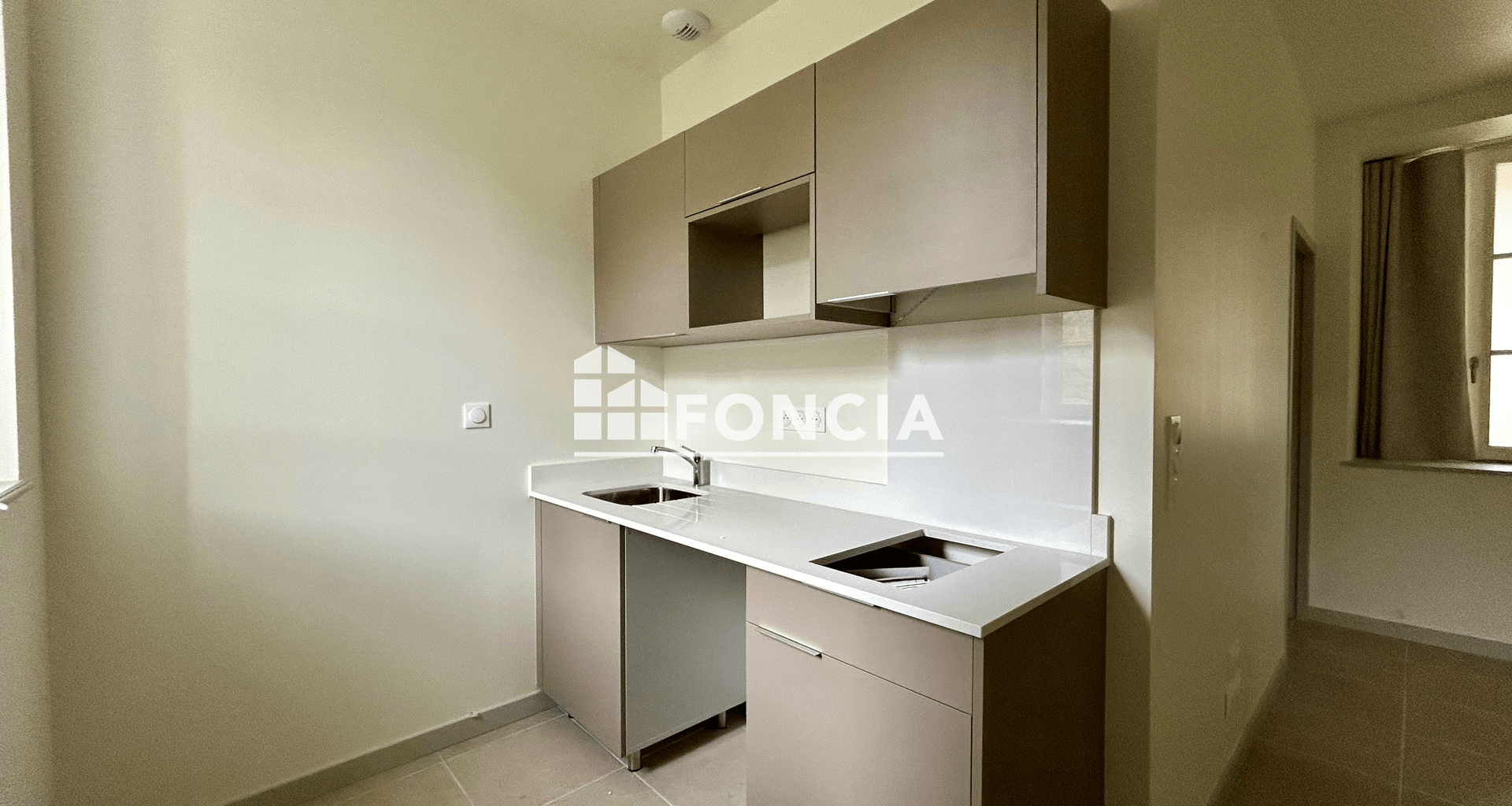 Studio (28.4 m²) à louer - Guingamp (22200)