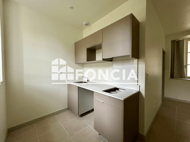 Studio (28.8 m²) à louer - Guingamp (22200)