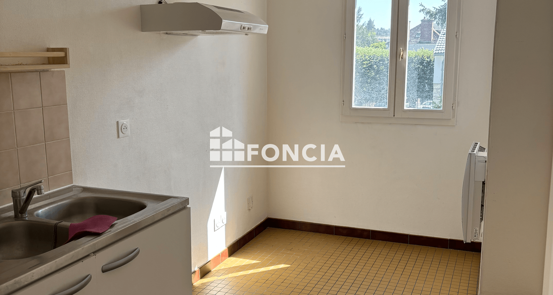 Appartement 2 pièces (52.4 m²) à louer - Fontainebleau (77300)