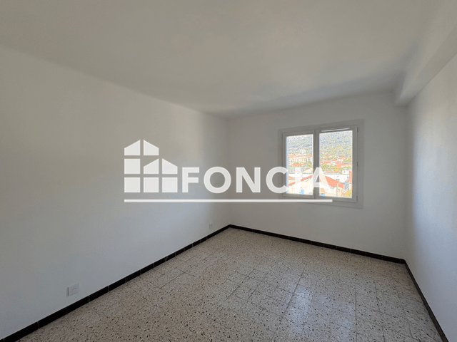 Appartement 3 pièces (49.98 m²) à louer - Toulon (83100)