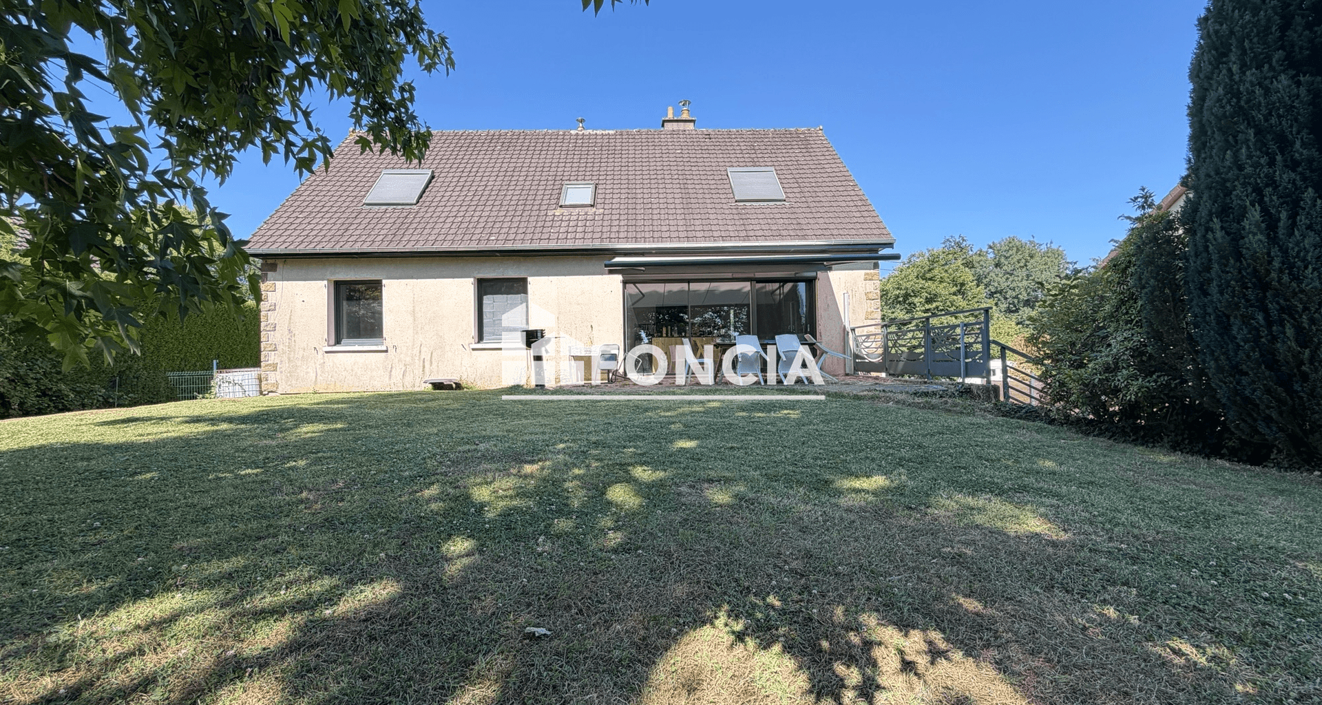 Maison 7 pièces (138 m²) à vendre - La Lande-patry (61100)