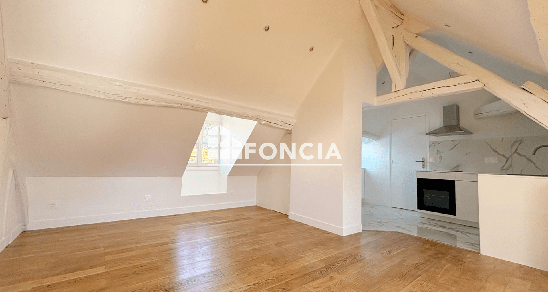 Appartement 2 pièces (30.3 m²) à louer - Sceaux (92330)