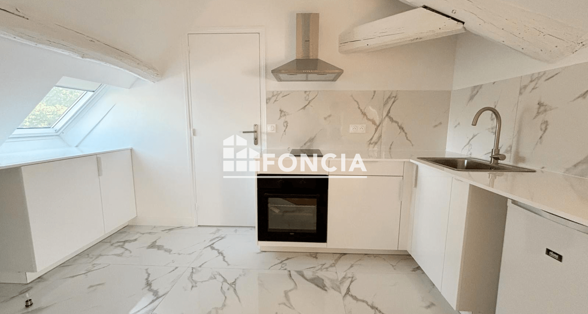 Appartement 2 pièces (30.3 m²) à louer - Sceaux (92330)