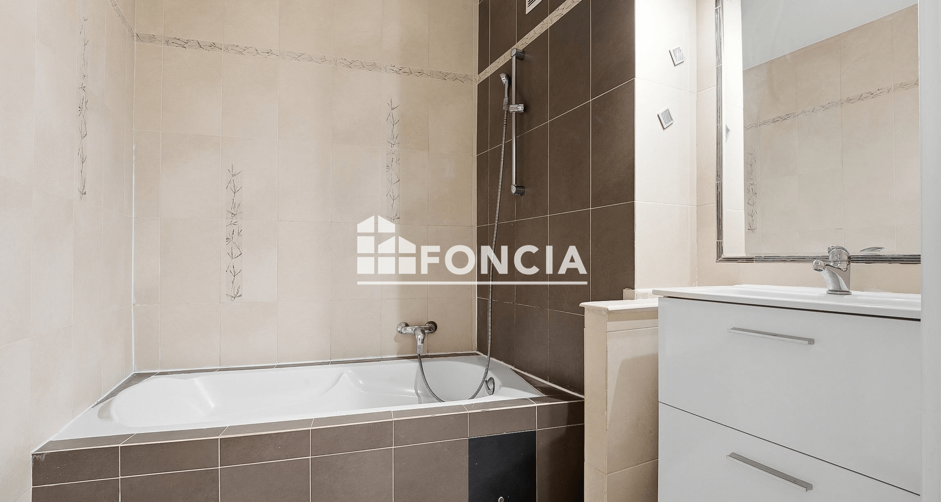 Appartement 4 pièces (79.42 m²) à vendre - Cagnes-sur-mer (06800)