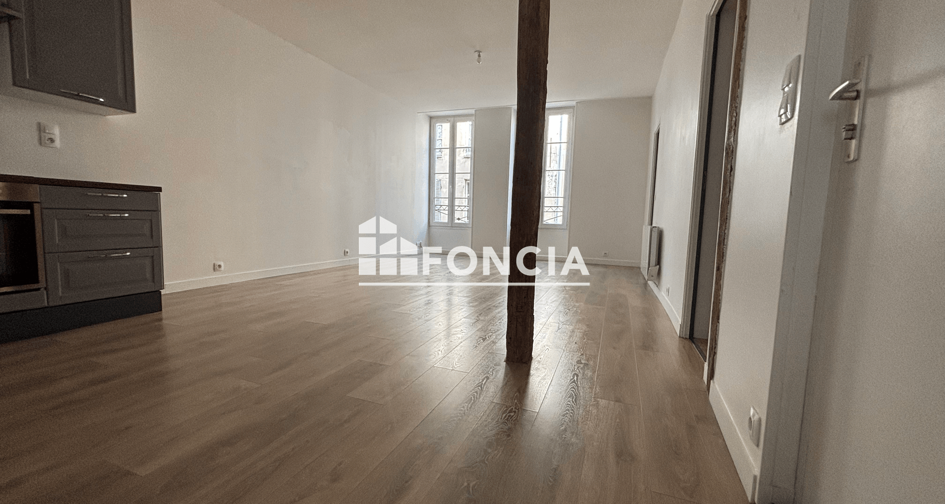 Appartement 4 pièces (73 m²) à vendre - Fontainebleau (77300)