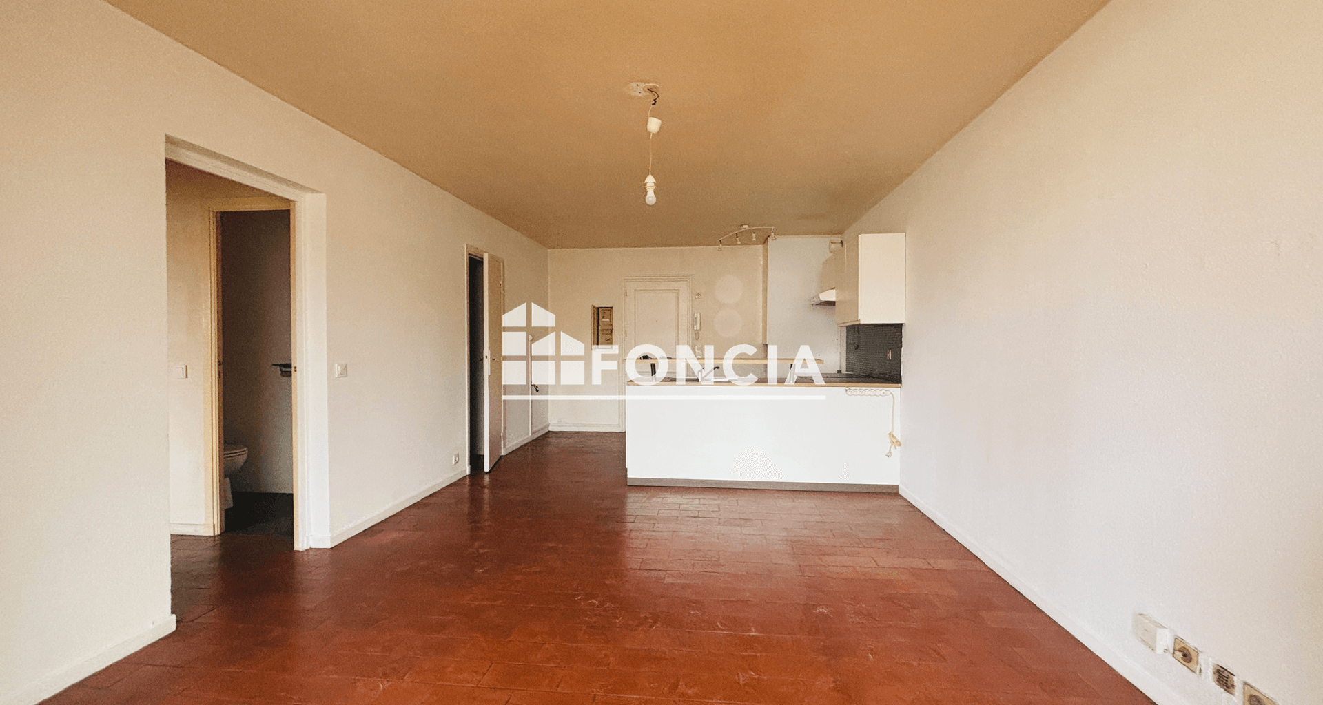 Appartement 2 pièces (48 m²) à vendre - Six-fours-les-plages (83140)