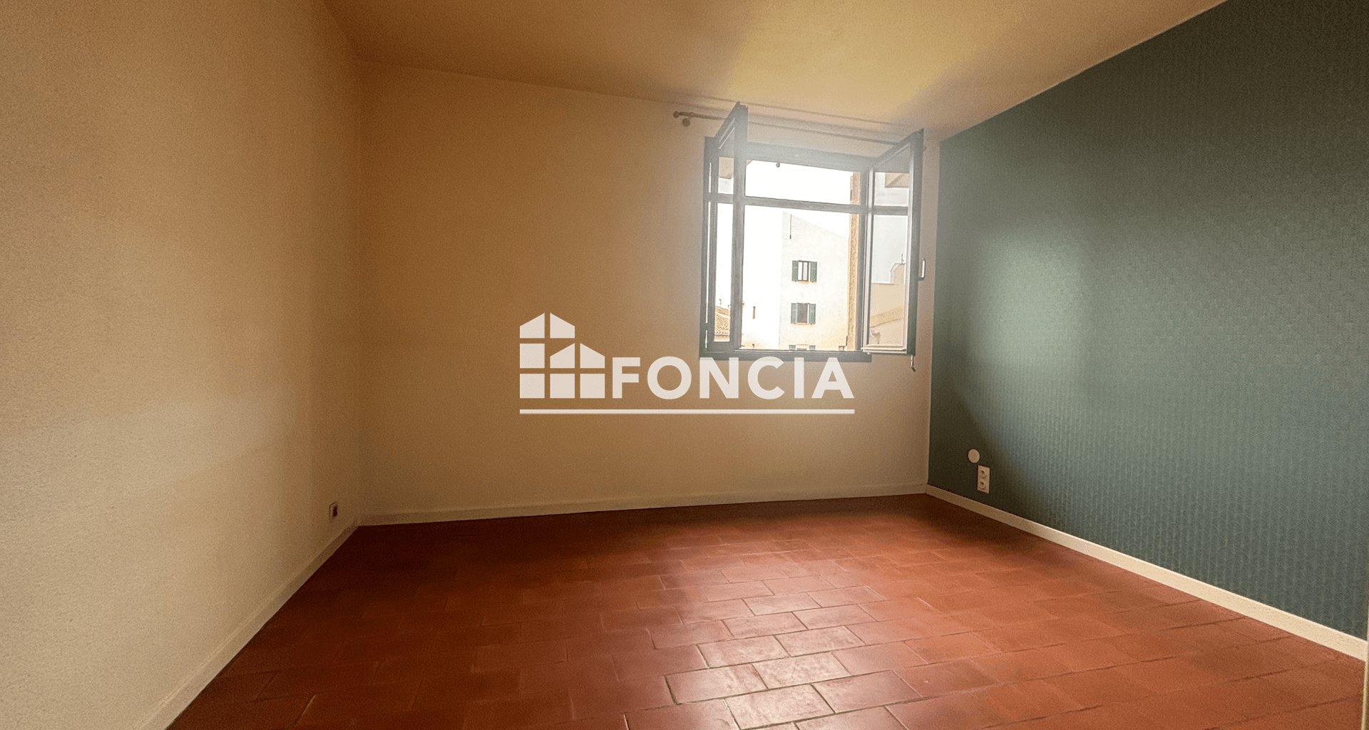 Appartement 2 pièces (48 m²) à vendre - Six-fours-les-plages (83140)
