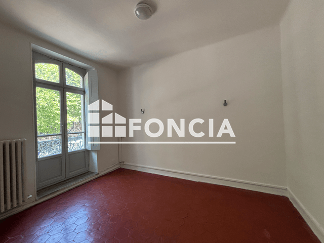 Appartement 4 pièces (119.9 m²) à louer - Beziers (34500)