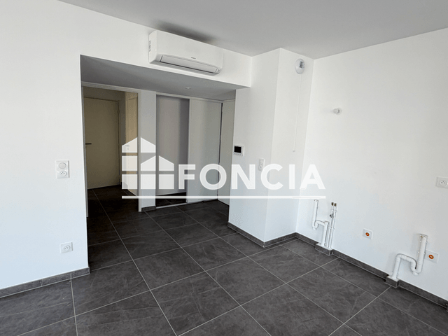 Appartement 3 pièces (65.02 m²) à louer - Saint Laurent Du Var (06700)