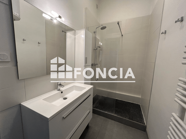 Appartement 4 pièces (114.38 m²) à louer - Grenoble (38000)