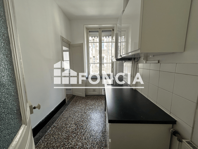 Appartement 4 pièces (114.38 m²) à louer - Grenoble (38000)