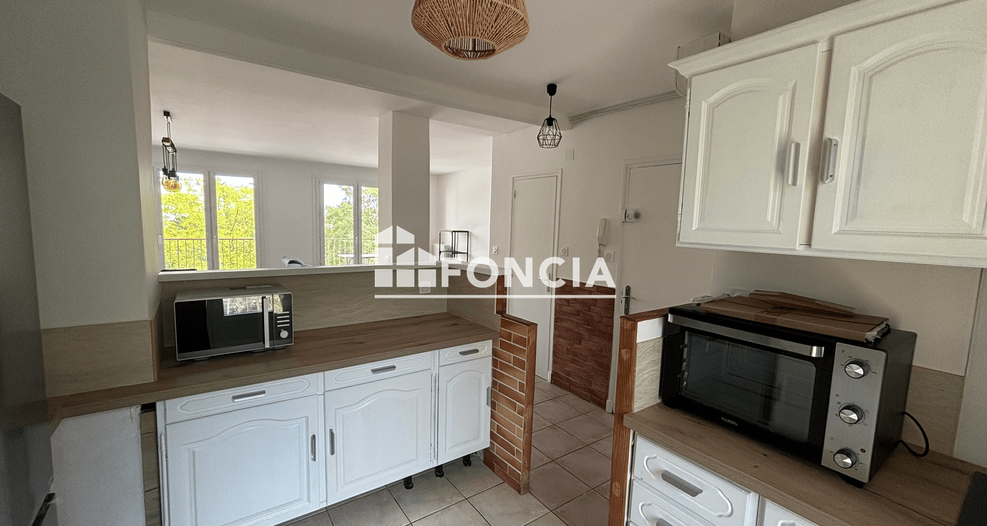 Appartement meublé 4 pièces (68.77 m²) à louer - Bourg-saint-andéol (07700)