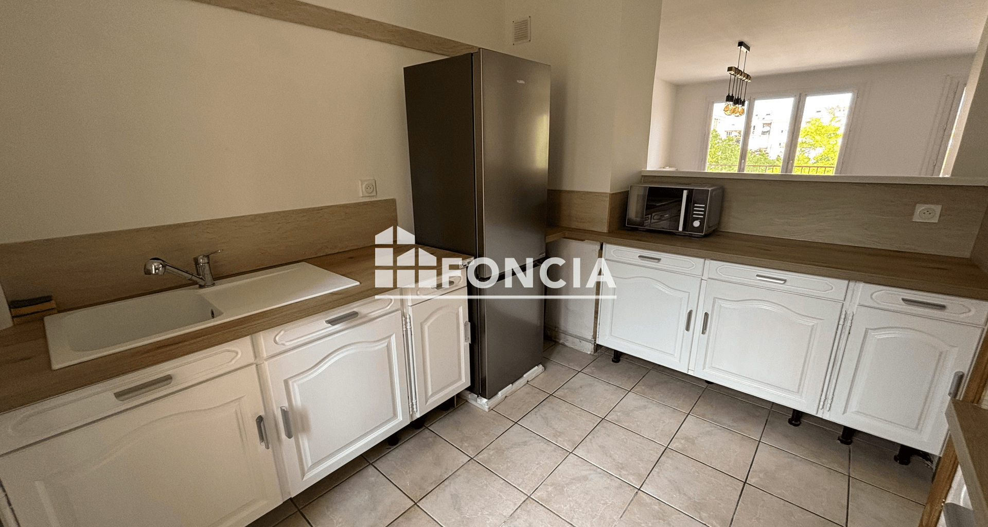 Appartement meublé 4 pièces (68.77 m²) à louer - Bourg-saint-andéol (07700)