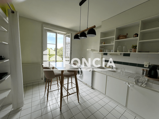 Appartement meublé 3 pièces (81.87 m²) à louer - Rodez (12000)