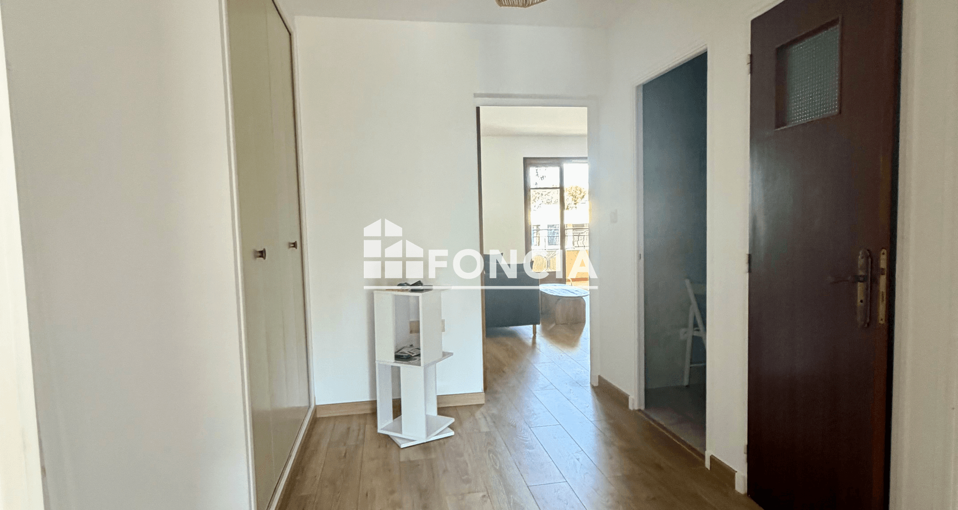 Appartement 2 pièces (50 m²) à vendre - Saint-cyr-sur-mer (83270)