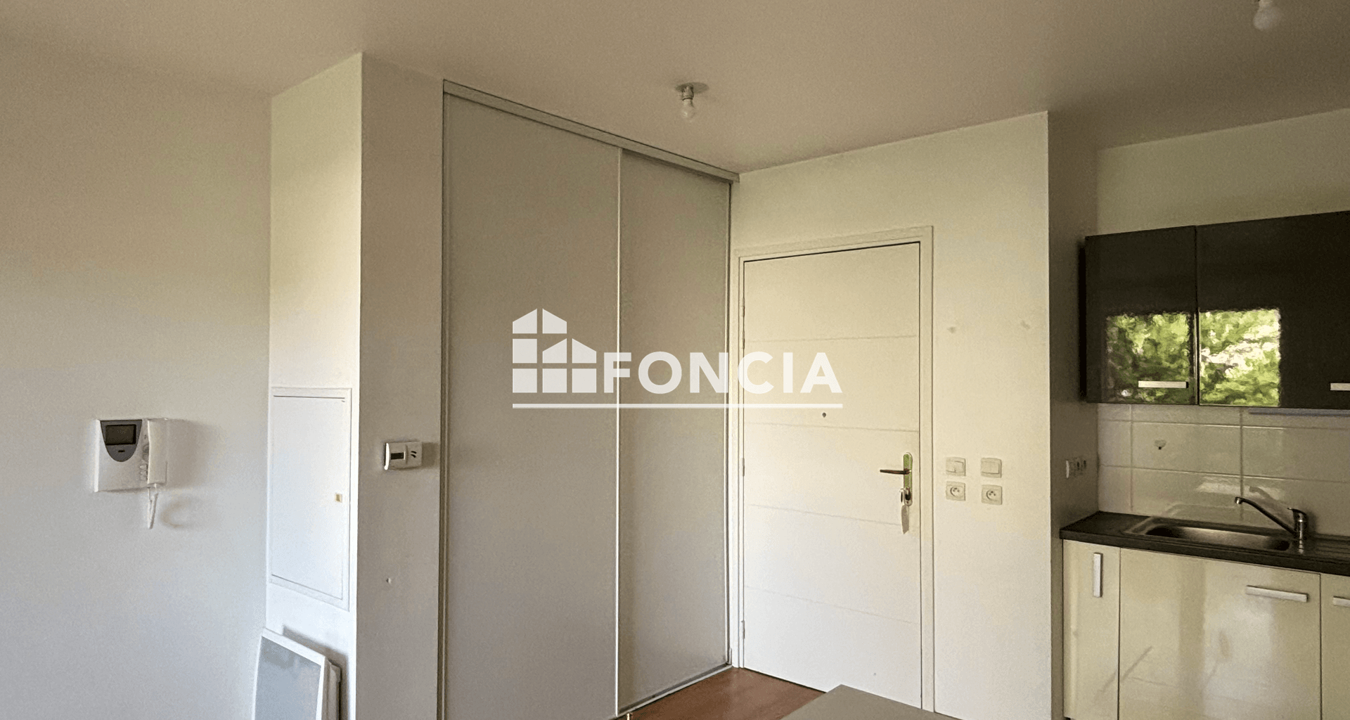 Appartement 2 pièces (38.8 m²) à louer - ÉTréchy (91580)