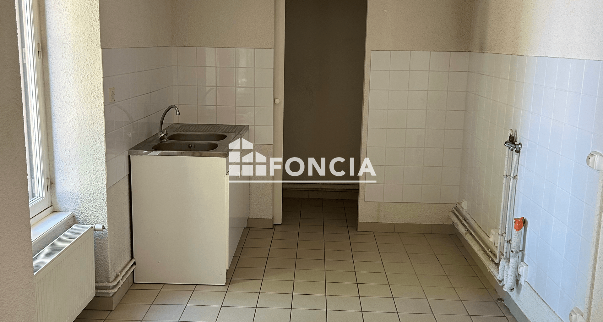 Appartement 2 pièces (76.77 m²) à louer - Roanne (42300)