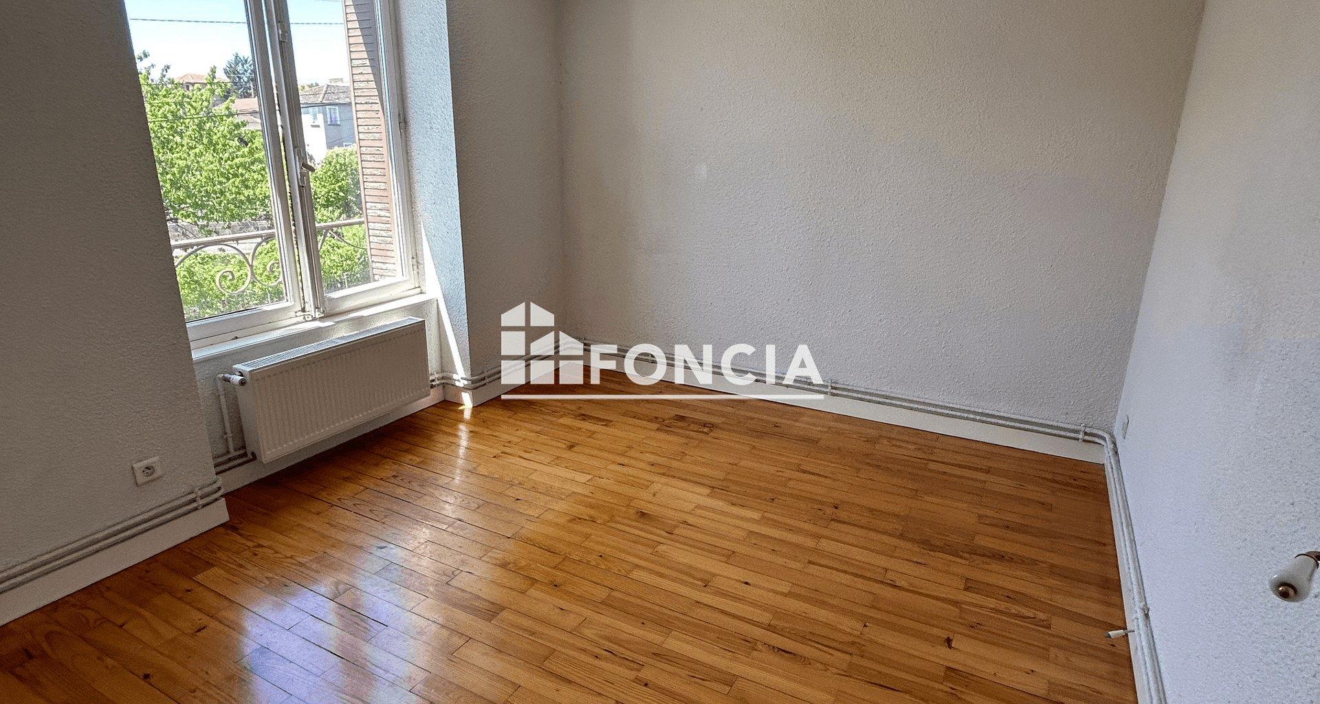 Appartement 2 pièces (76.77 m²) à louer - Roanne (42300)